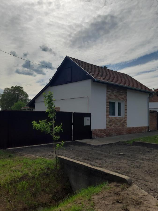 ALFA Szálláshely Sándorfalva Exterior foto